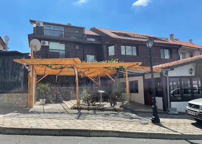 The Two Anchors Несебр