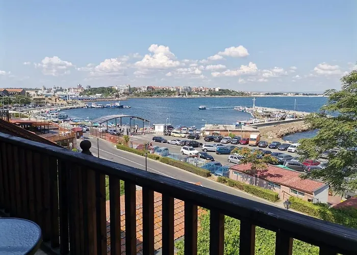 The Two Anchors Проживание в семье Несебр