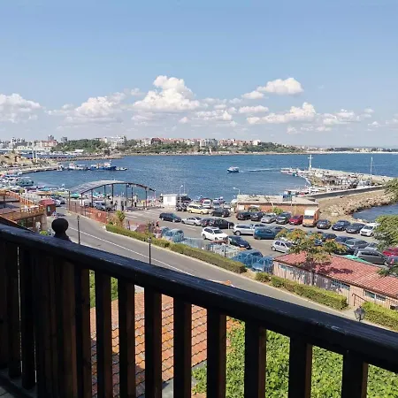The Two Anchors Privatunterkunft Nessebar