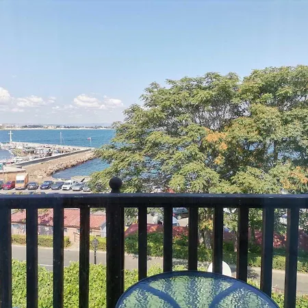 منزل للإقامة The Two Anchors *